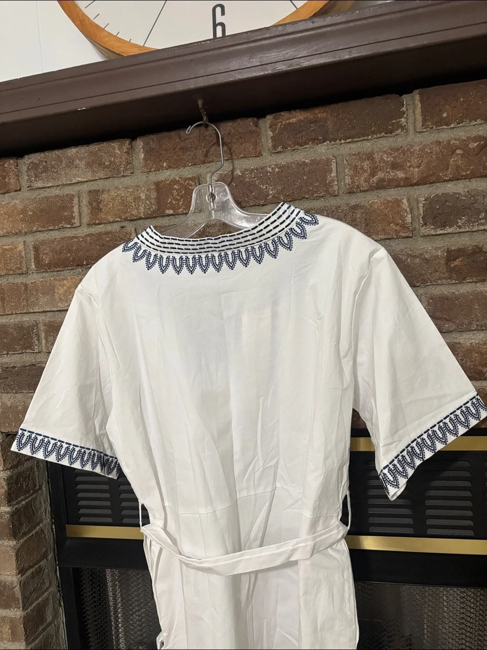 D’iyanu White Embroidered Tunic - Blue Trim Tie Waist Dress Size L NWOT
